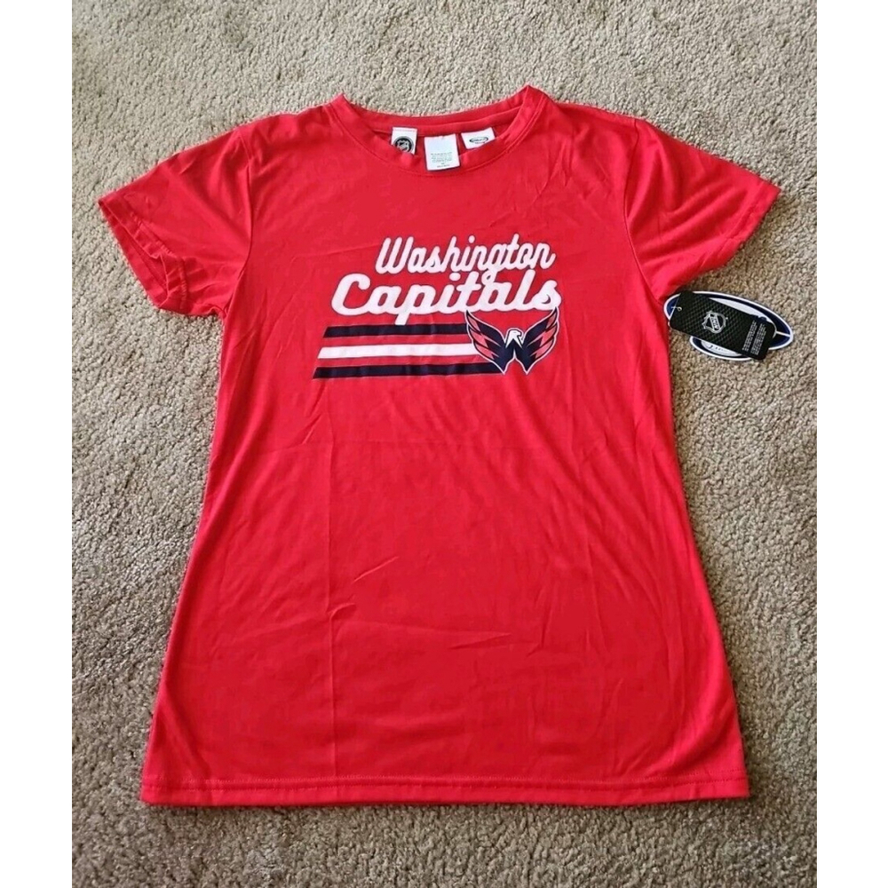 Washington Capitals NHL Women's Red T Shirt Medium